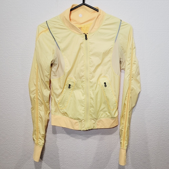 Lululemon Run: Two to make it True jacket - Picture 2 of 12